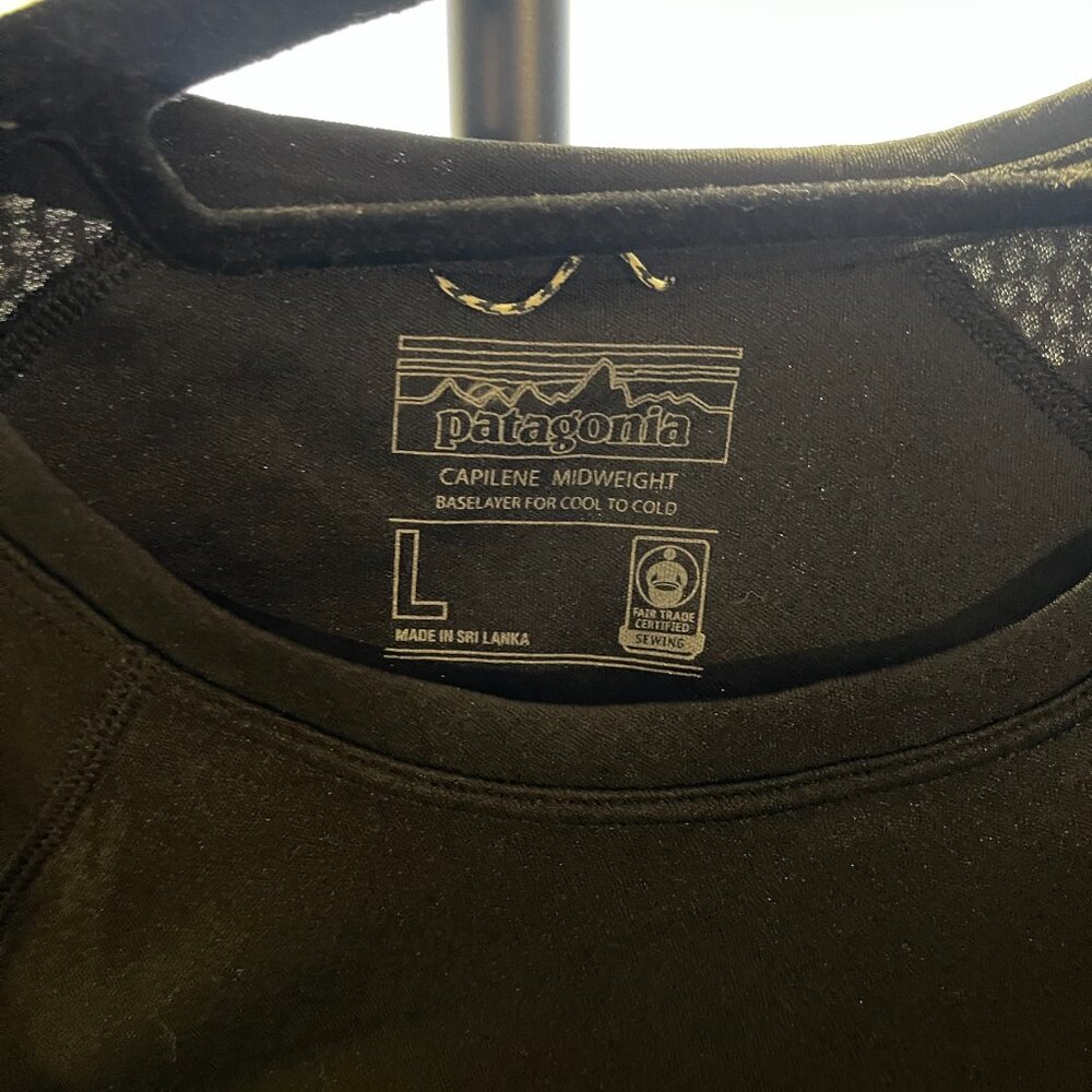 PATAGONIA‎ black Capilene LG